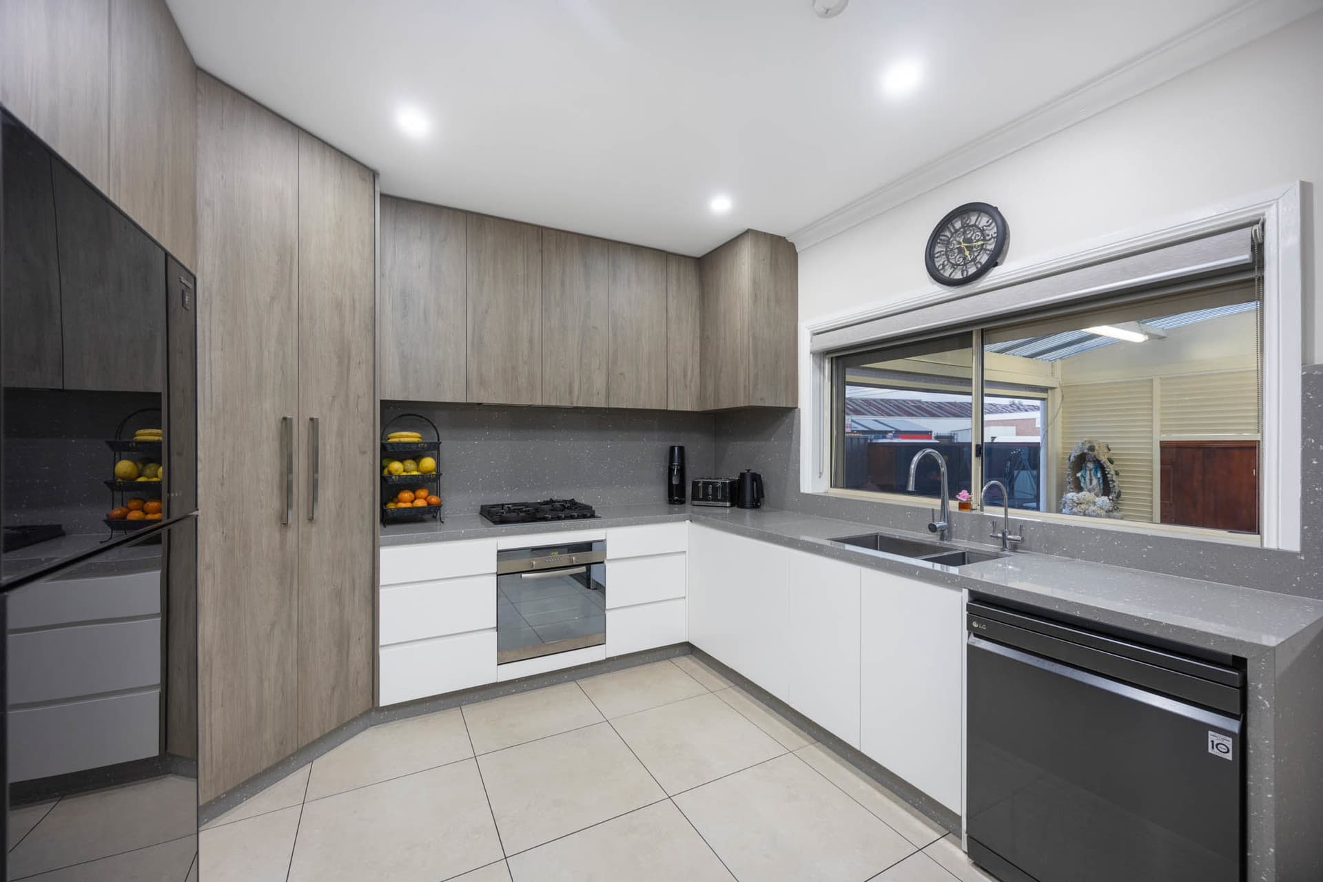 1/2 Wilbur Street Greenacre NSW 2190 - Thumbnail 5